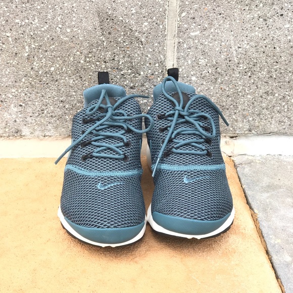 NWT Nike Presto Ultra SE Iced Jade WMNS - Picture 3 of 7